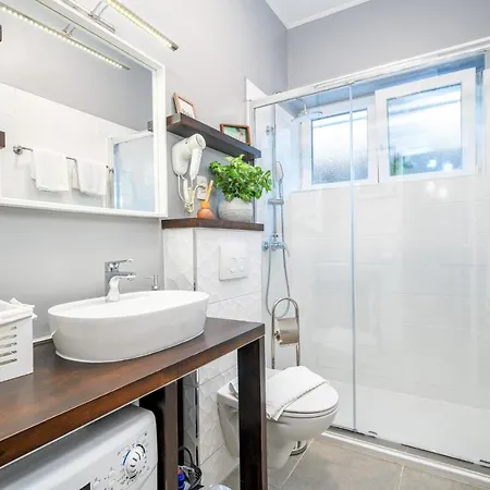 Megi - City Center Apartment *
